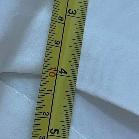 J. LINDEBERG Gwen Golf Shorts Size 32 White NEW Active Performance Casual Sporty - Picture 12 of 12